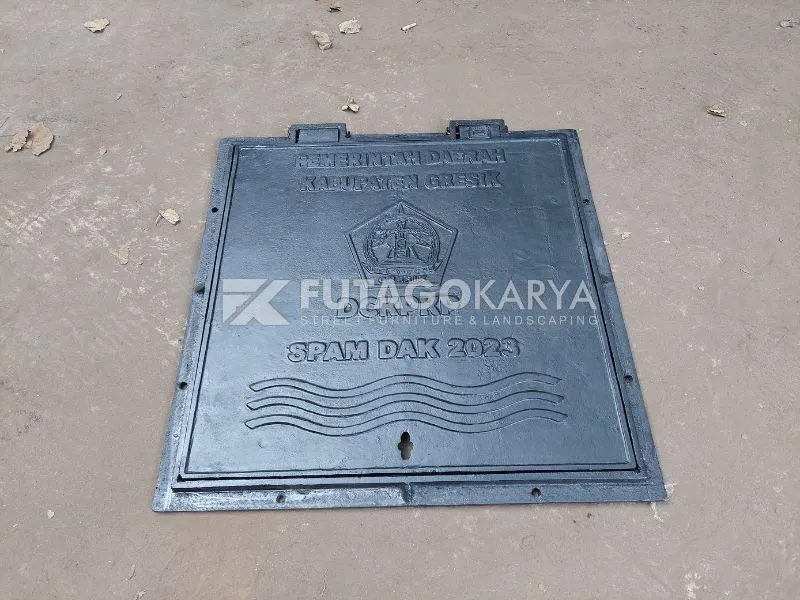 Manhole Gresik