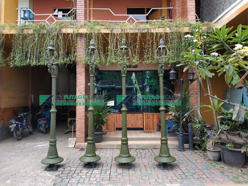 Tiang Lampu Jalan Purwokerto Bahan Besi