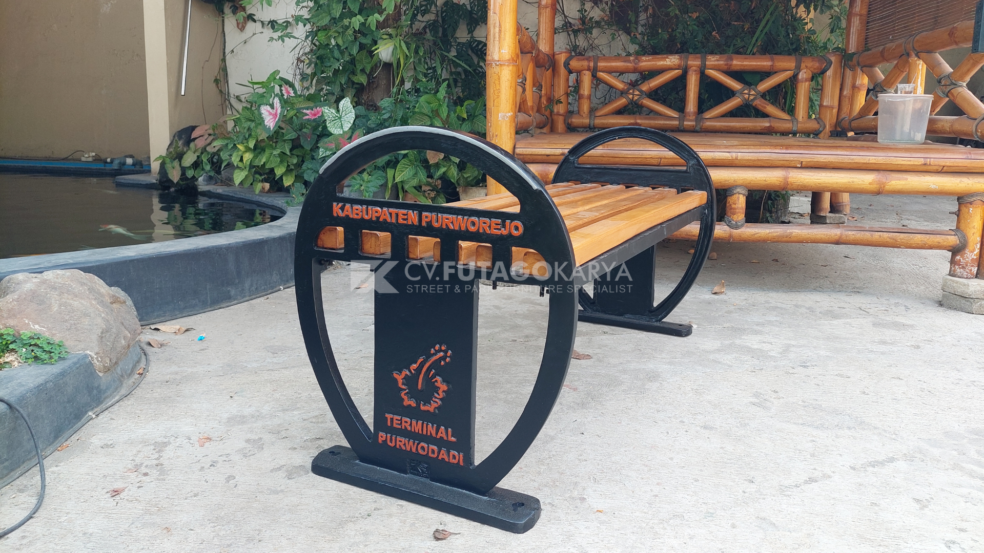 Kursi Taman Sentuhan Nyaman di Lingkungan Outdoor Anda