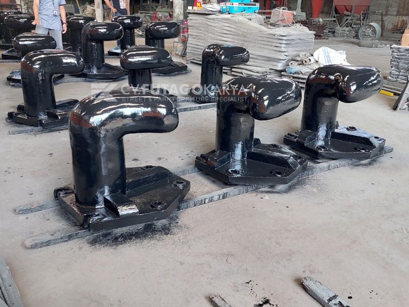 Penggunaan dan Manfaatnya Bollard Harbour dalam Penanganan Kapal di Pelabuhan