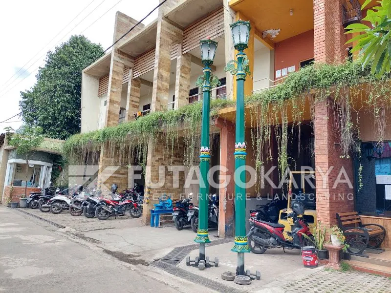 Tiang Lampu Depan Rumah: Optimalkan Keamanan dan Estetika