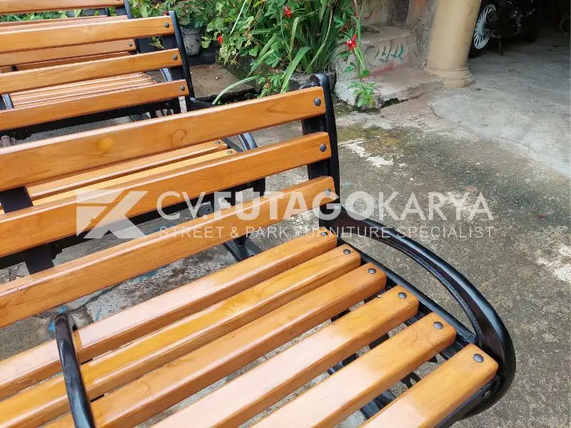 Manfaat Tambahan Kursi Besi Teras Minimalis