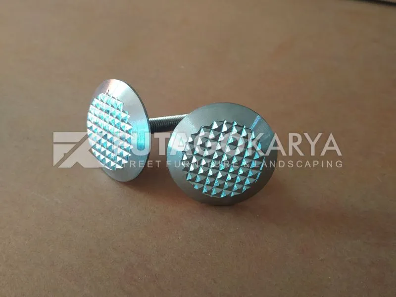 Manfaat Pemasangan Guiding Block bagi Tuna Netra