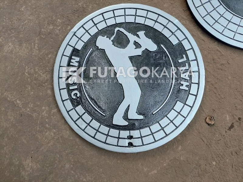 Jual Manhole Trotoar Tutup pada Saluran Drainase Bisa Custom