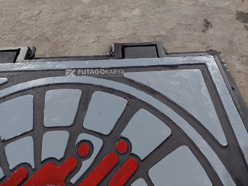 Manhole Besi Cor Solusi Terbaik Drainase