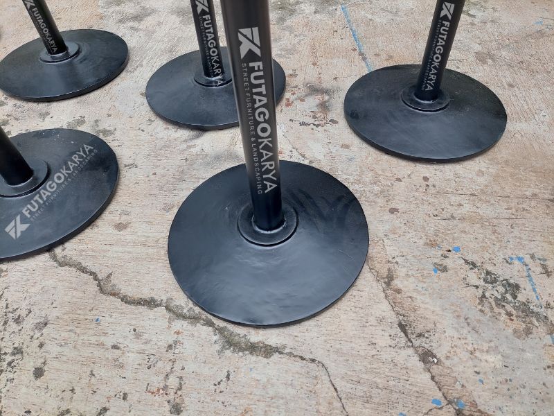 Kaki Meja Bulat Besi Pilihan Ideal Desain Interior Modern