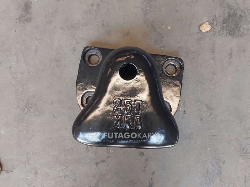 Marine Bollard Teknologi Pendukung Operasional Pelabuhan Modern