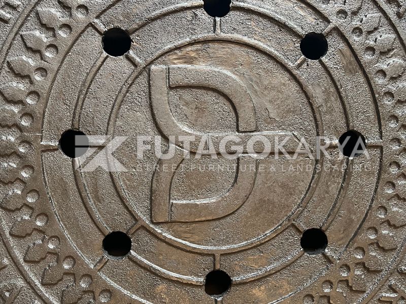 Manhole cover cast iron