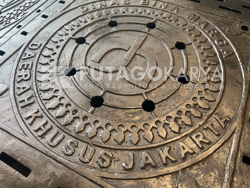 Manhole cover cast iron