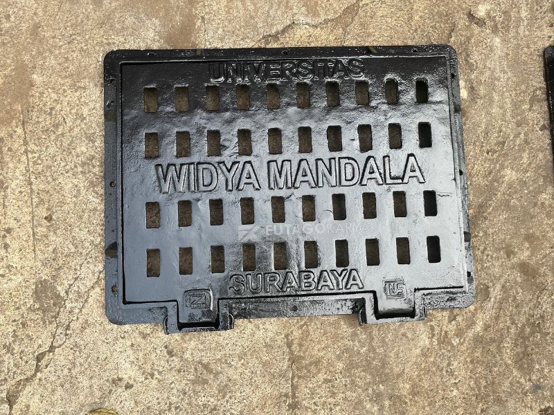 Tutup Got Besi Drainase Tahan Lama