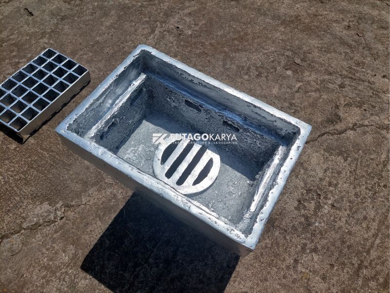 Deck Drain Jembatan Bahan Besi Terbaik