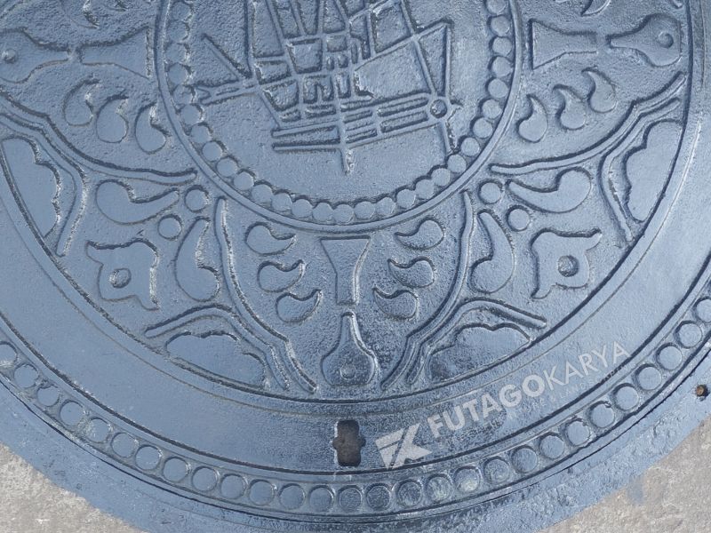 Penutup Manhole Cover Besi