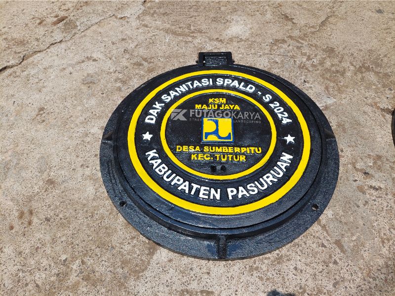 Tutup Manhole Besi