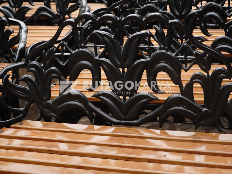 kursi taman besi cor