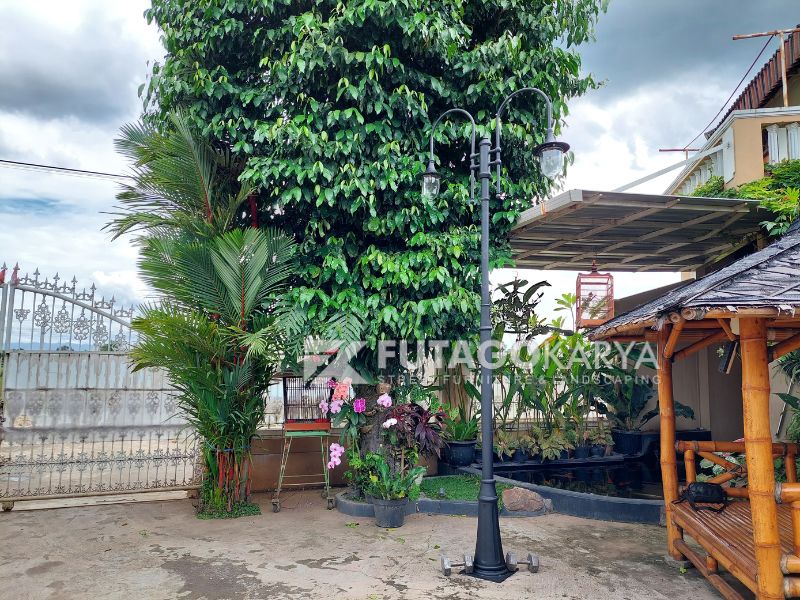 Tiang Lampu Jalan Minimalis Estetik Ruang Publik