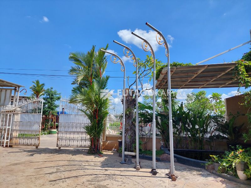Tiang Lampu PJU