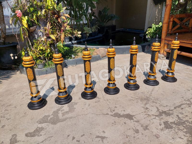 Tiang Pembatas Jalan