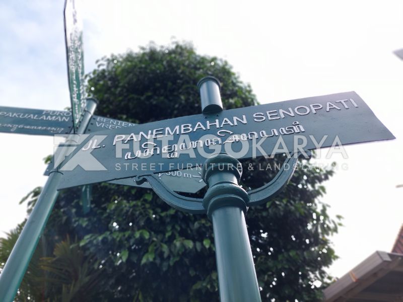 Ukuran Tiang Papan Nama Jalan