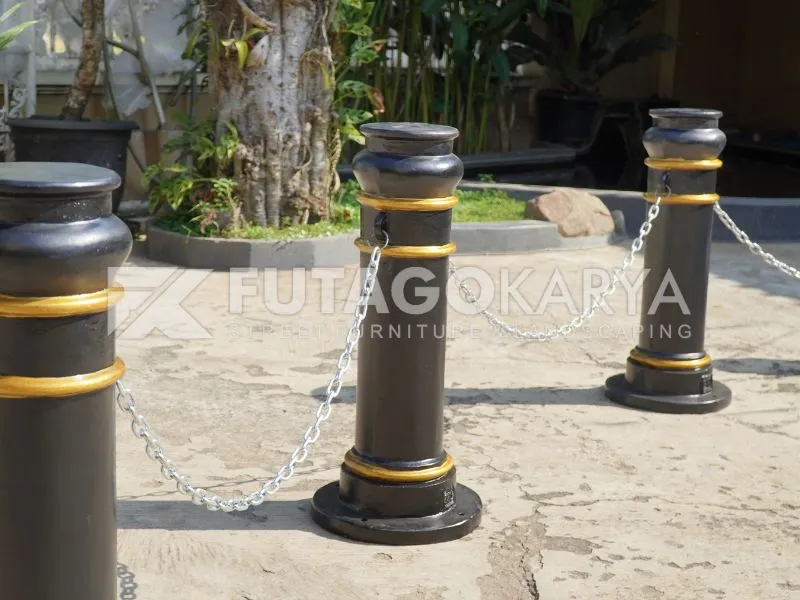 bollard jalan cor besi