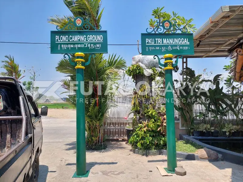 Tiang Papan Nama Outdoor Media Efektif