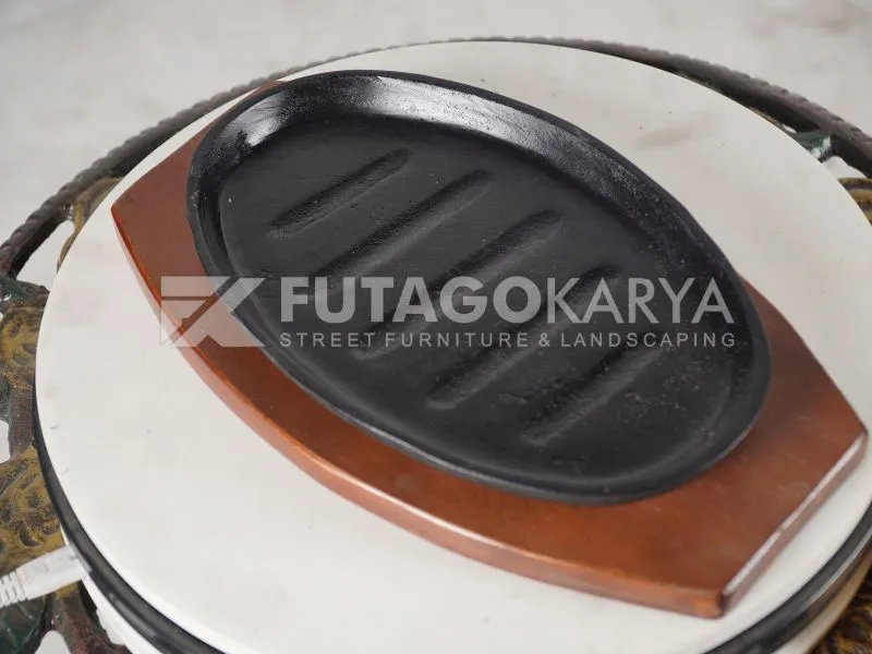 Piring Steak Hot Plate Daging yang Lezat dan Tetap Hangat